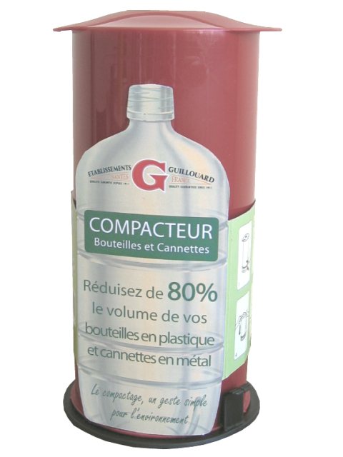 Compacteur de bouteilles et de canettes